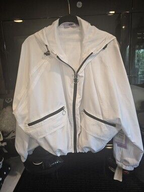 NWT! Cisono White Hooded Zip Windbreaker Jacket with Black Trim. Size M